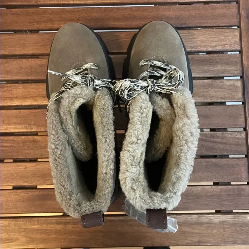 UGG Brooklyn Hiker Boots Hickory USA Women Size 11/UK 9/EU 42